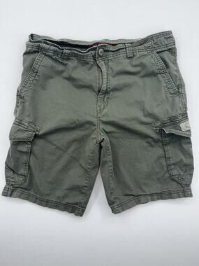 Unionbay Shorts Mens 36 Army Green Cargo Chino Khaki Cotton Pockets Flat Front